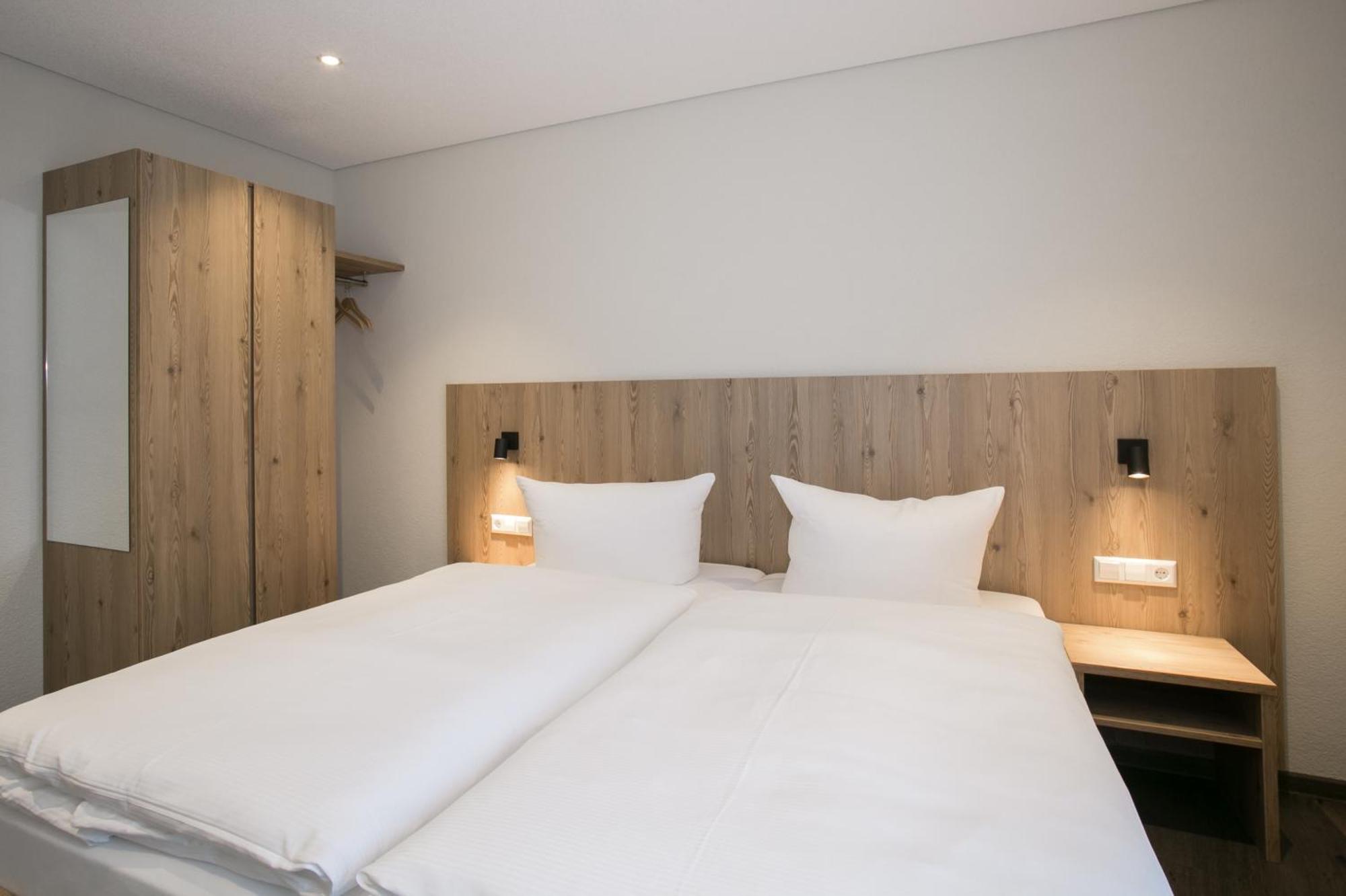 Hotel-Gasthaus Engel Luttingen ラウフェンブルク 部屋 写真